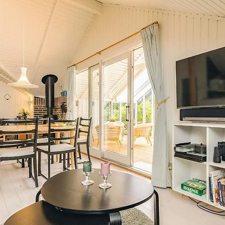 Secluded Haven By - By Traum Holiday home *