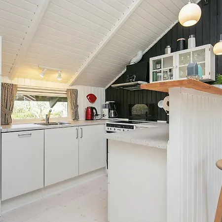 Secluded Haven By - By Traum Feriehus Nordenbro Vesteregn